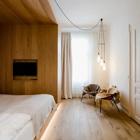 Hotel Edith *